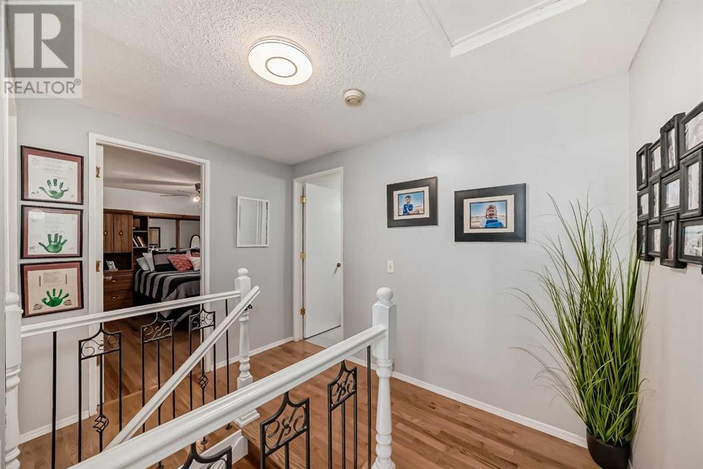 Single Family House for Sale in  Whitehorn Place NE Whitehorn Calgary 