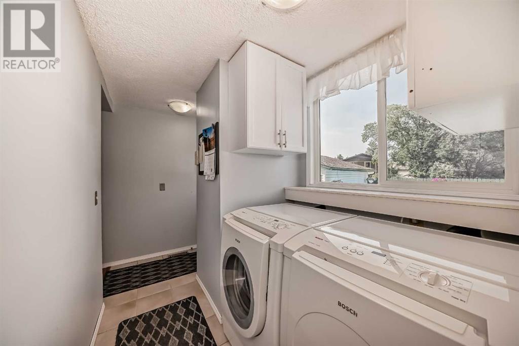 Single Family House for Sale in  Whitehorn Place NE Whitehorn Calgary 