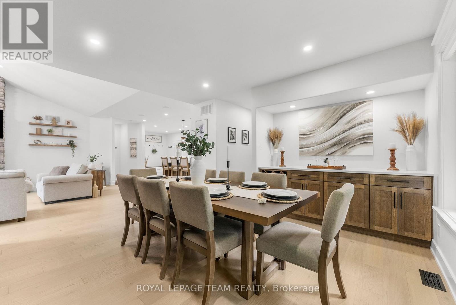 Photo 12 of 108 Royal Troon Lane, Ottawa ON