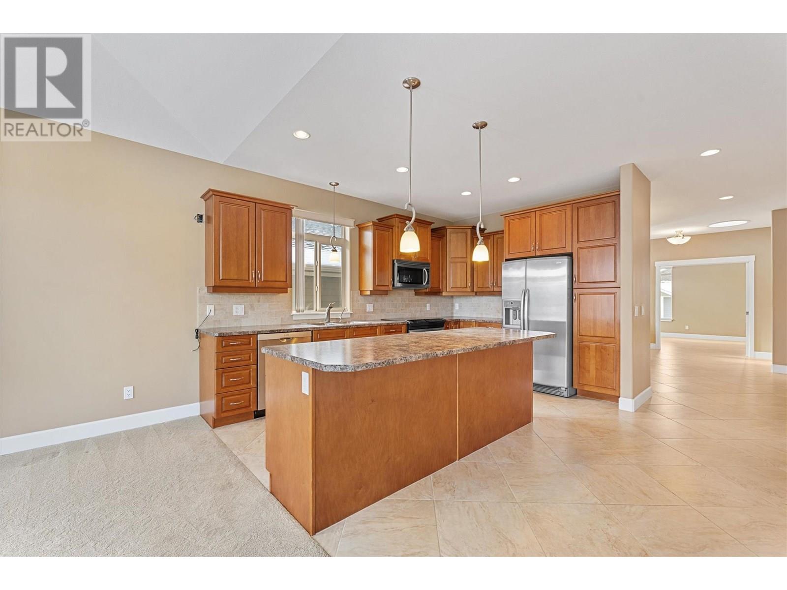 286 4035 Gellatly Road, West Kelowna