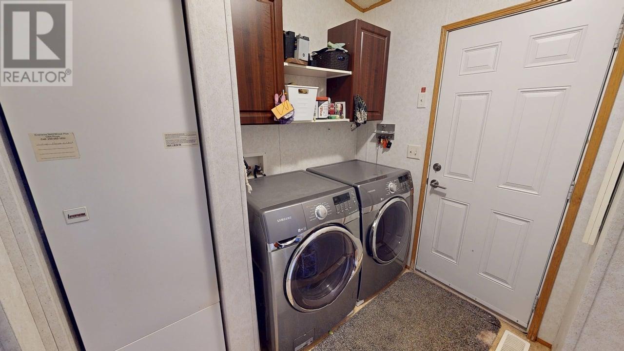 Photo 5 of 7926 85 A Avenue, Fort St John BC