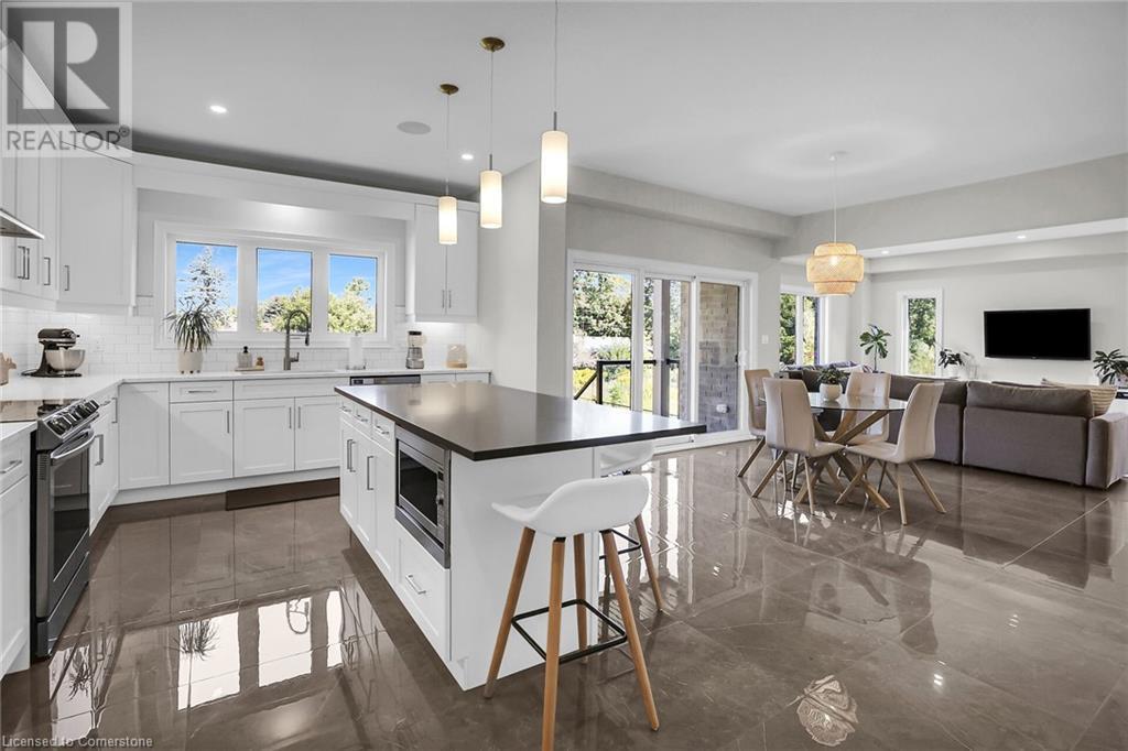 Photo 15 of 3608 Carolinia Court, Ridgeway ON