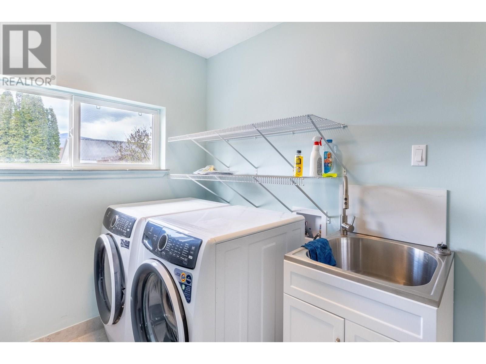 919 REGINA Street, Creston