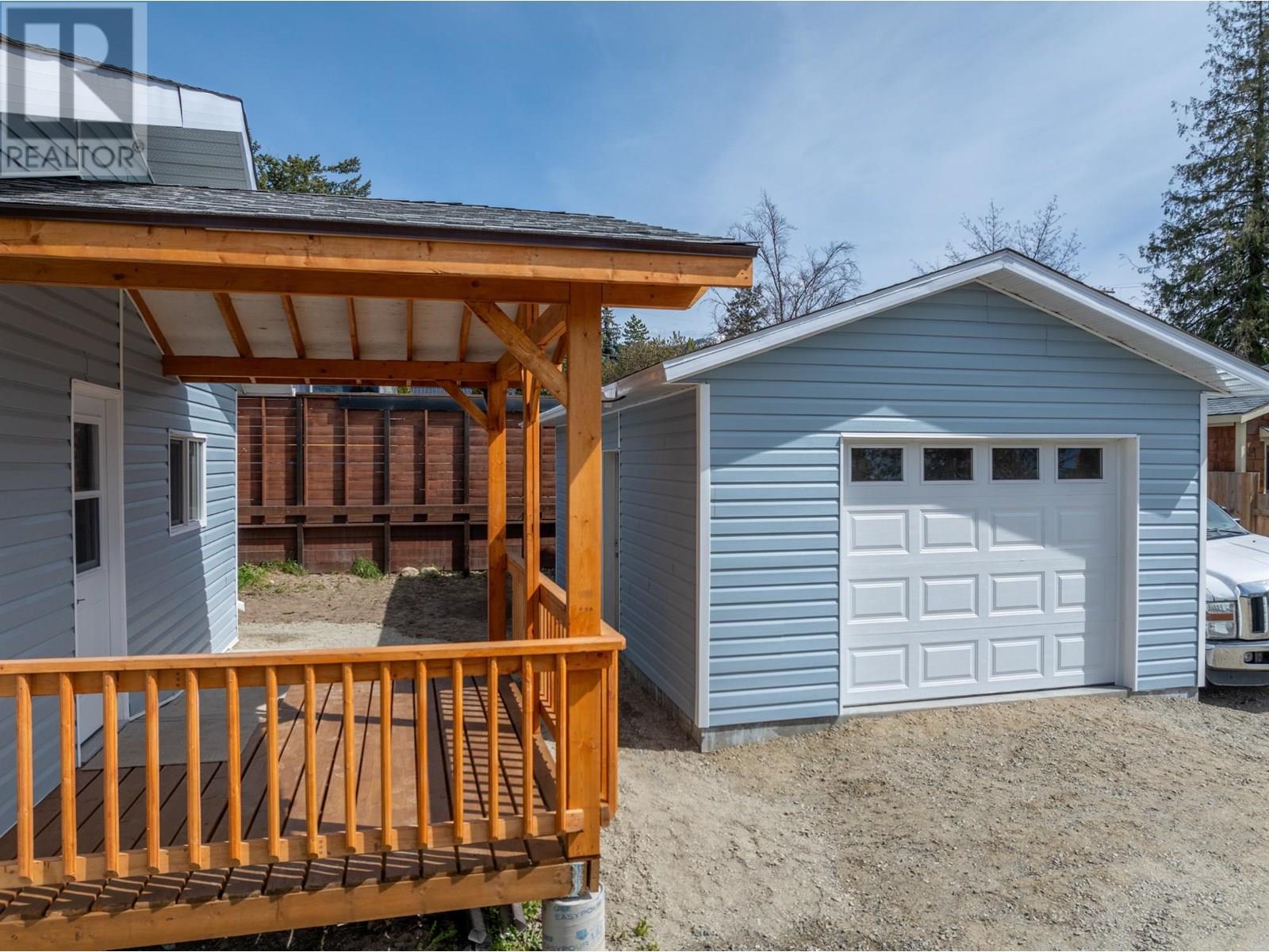 919 REGINA Street, Creston