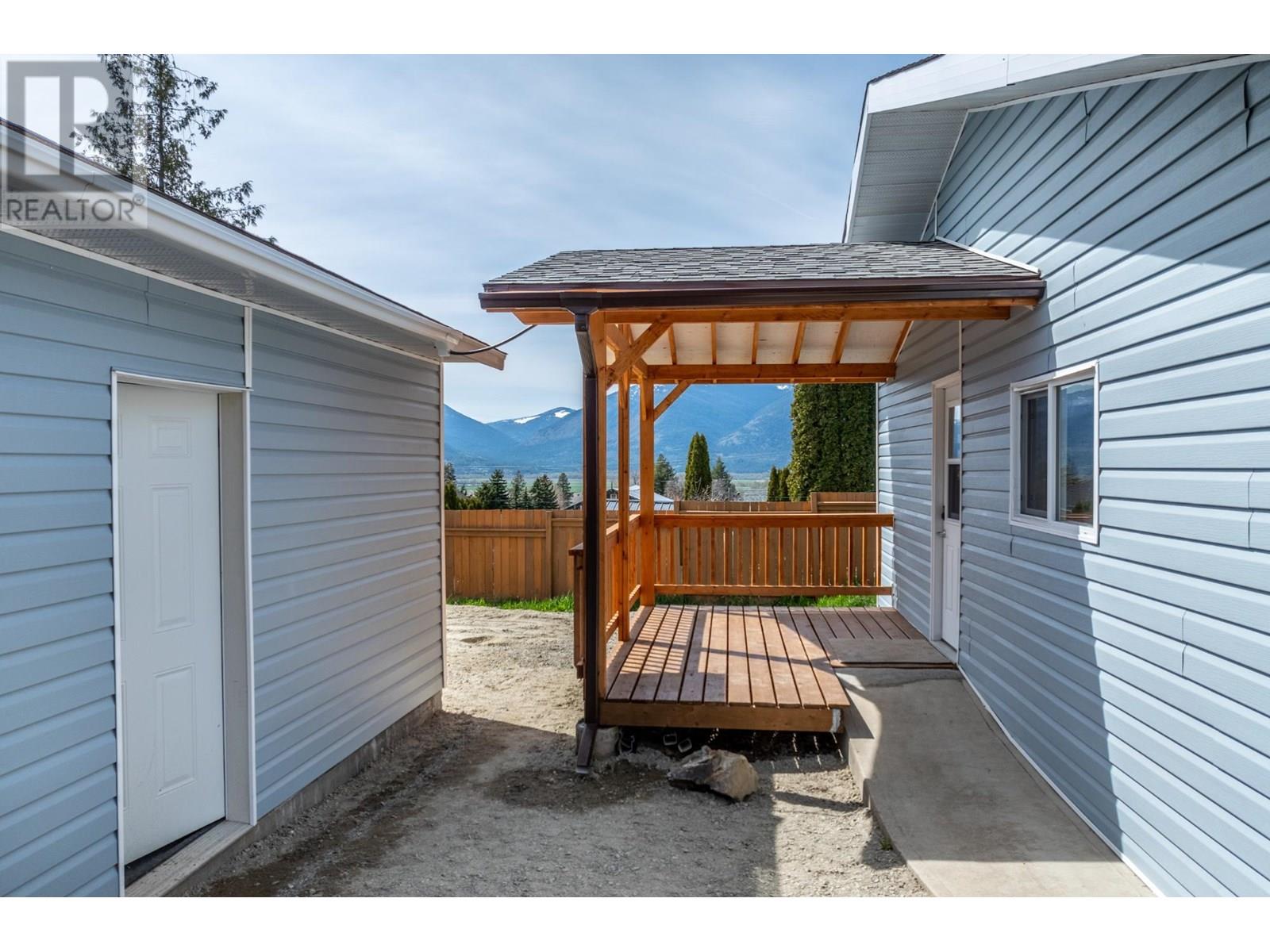 919 REGINA Street, Creston