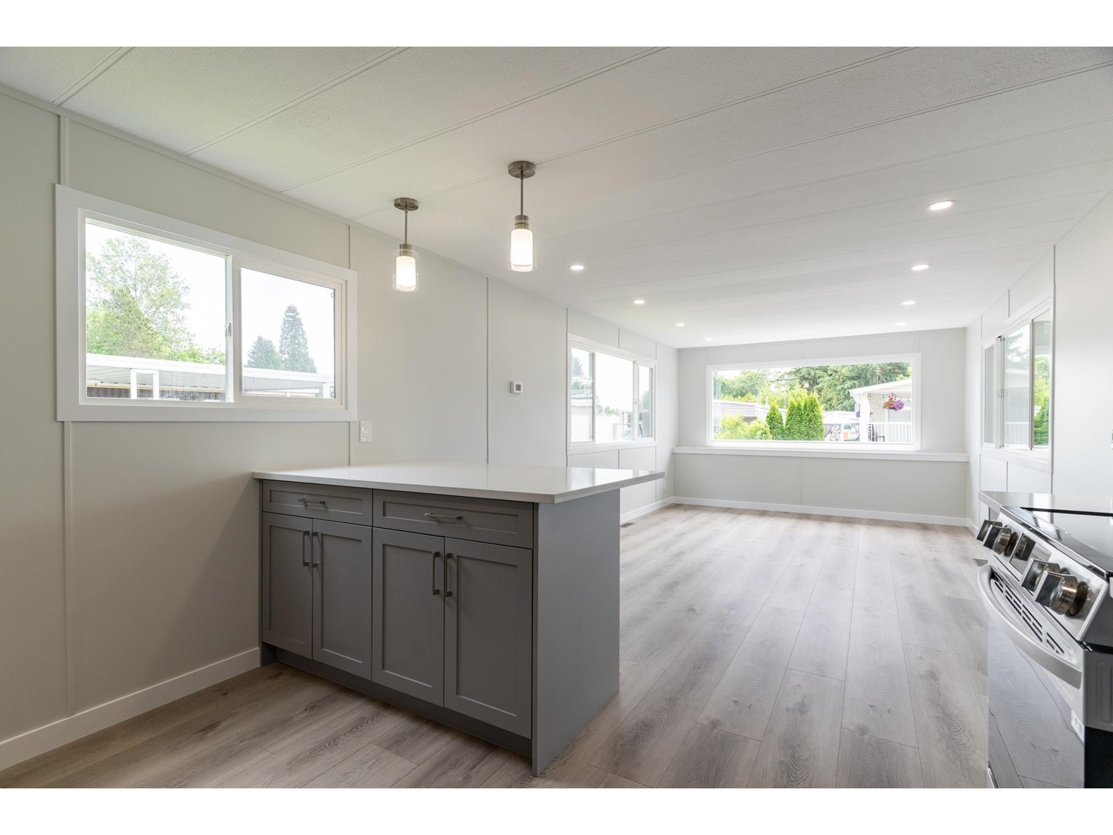 Photo 5 of 224 1840 160 Street, Surrey BC