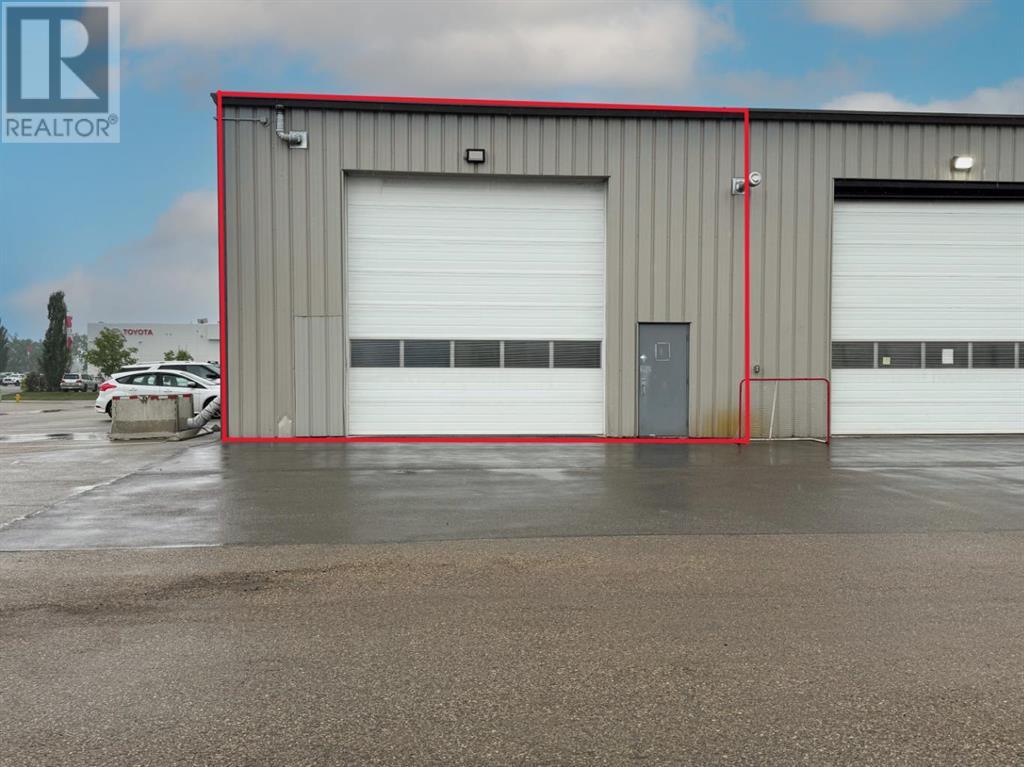 Photo 2 of 101 10720 117 Avenue, Grande Prairie AB