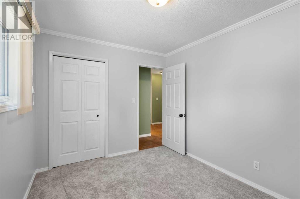 7419 Huntertown Crescent NW Photo 23 - Calgary Real Estate