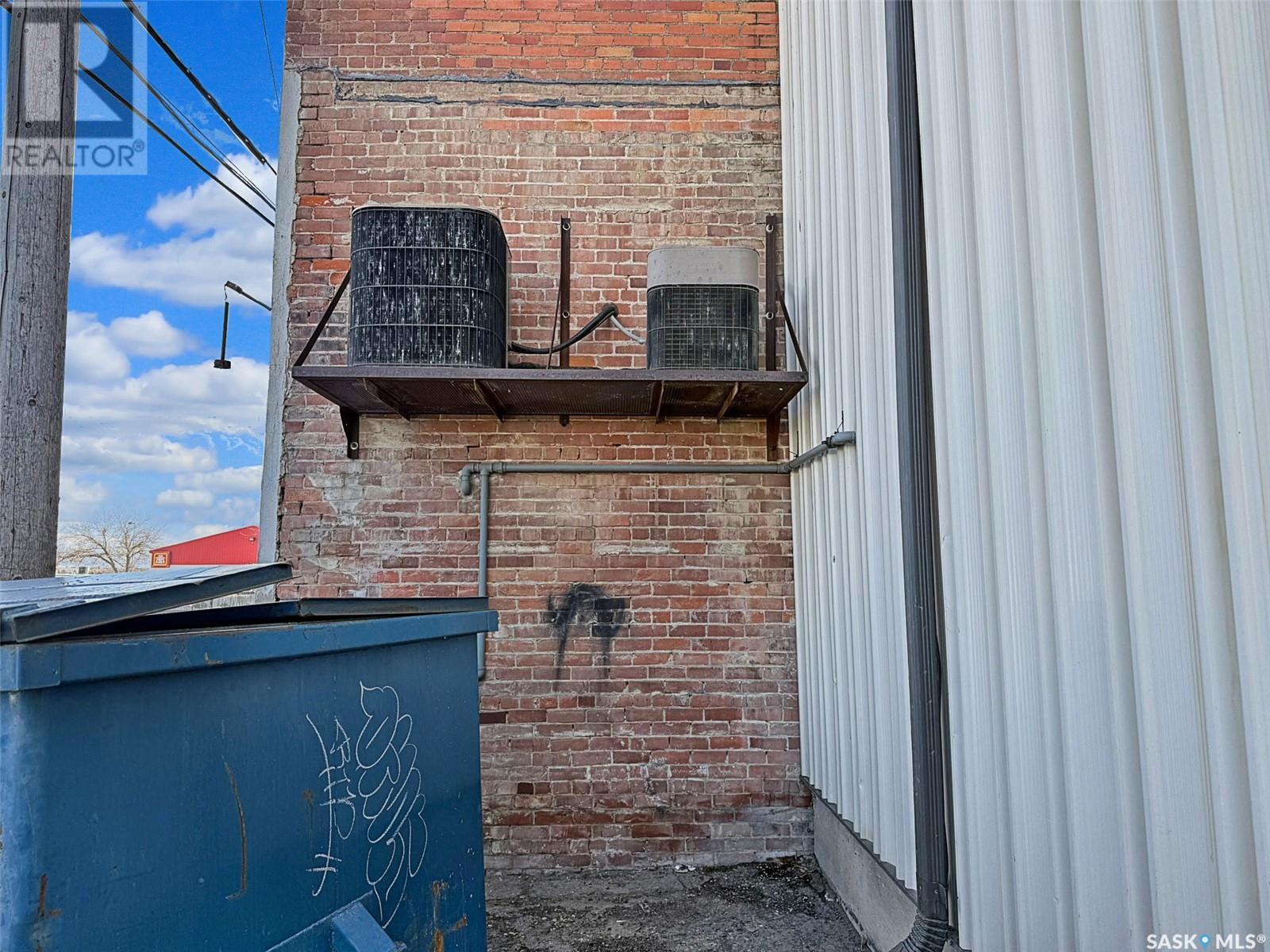 Retail for Sale in  Cheadle STREET W Swift Current 