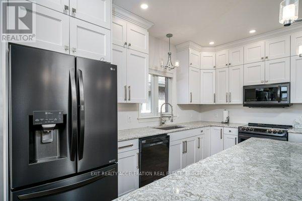 Photo 6 of 10 Briarwood Crescent, Greater Napanee ON