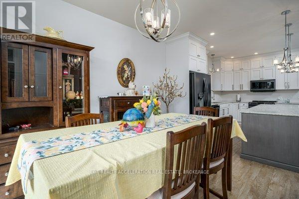 Photo 18 of 10 Briarwood Crescent, Greater Napanee ON