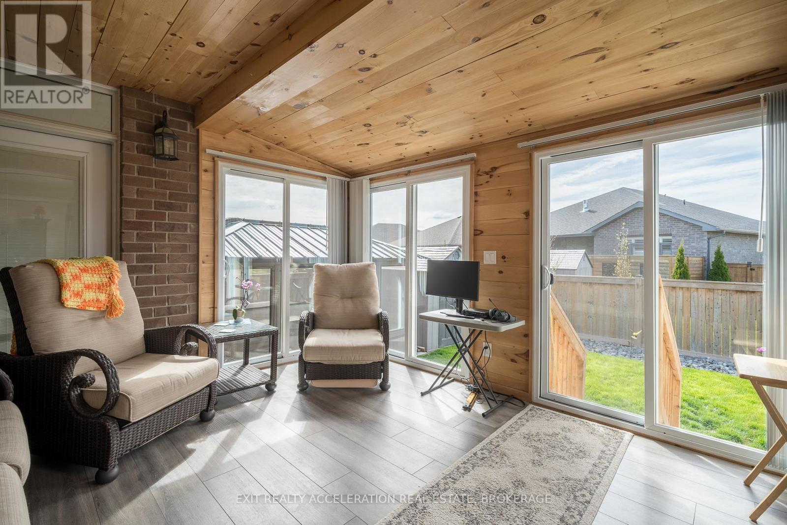 Photo 2 of 10 Briarwood Crescent, Greater Napanee ON
