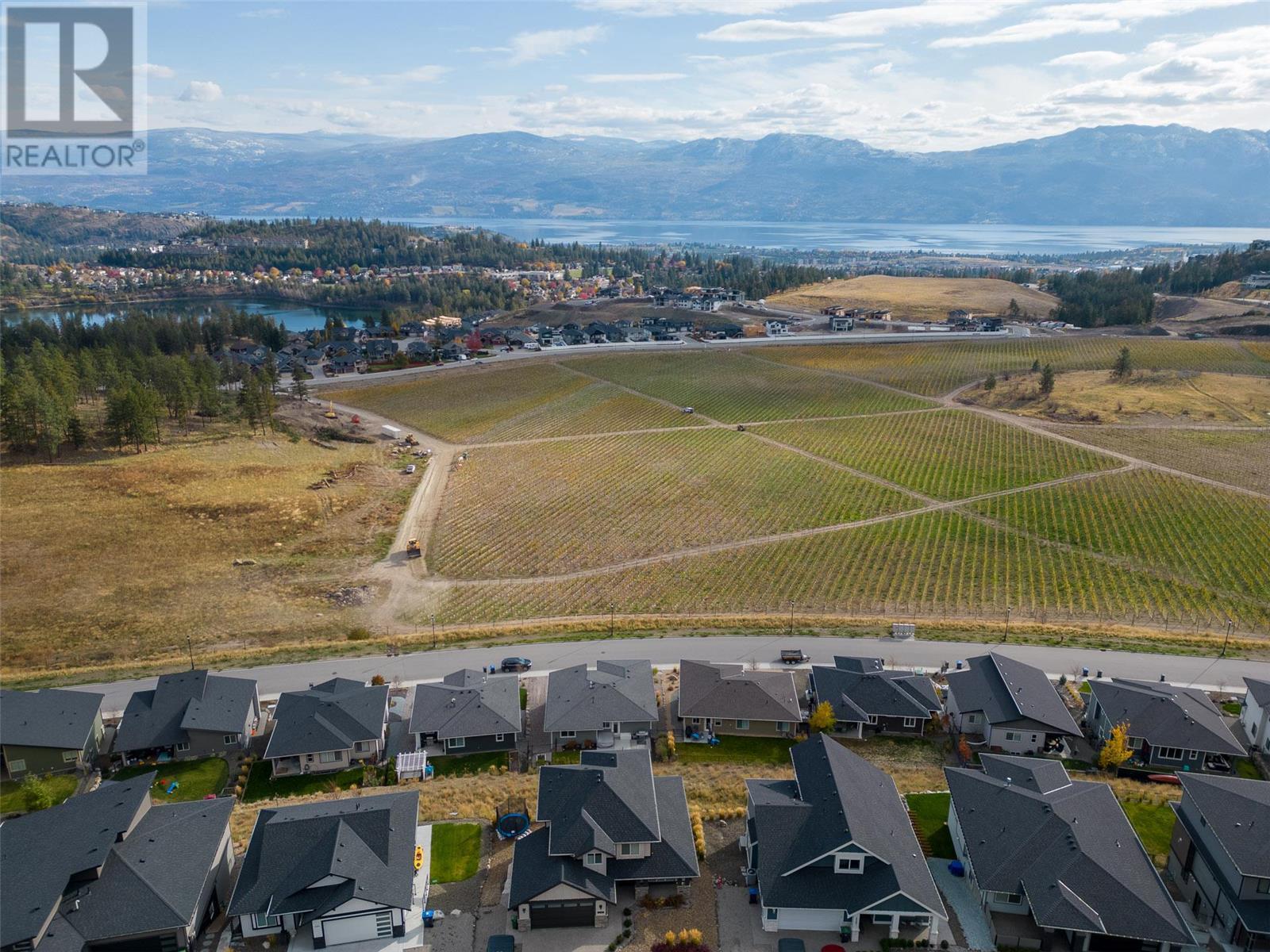  2612 Paramount Drive, West Kelowna