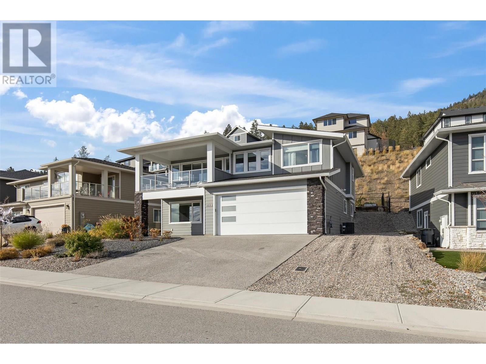  2612 Paramount Drive, West Kelowna