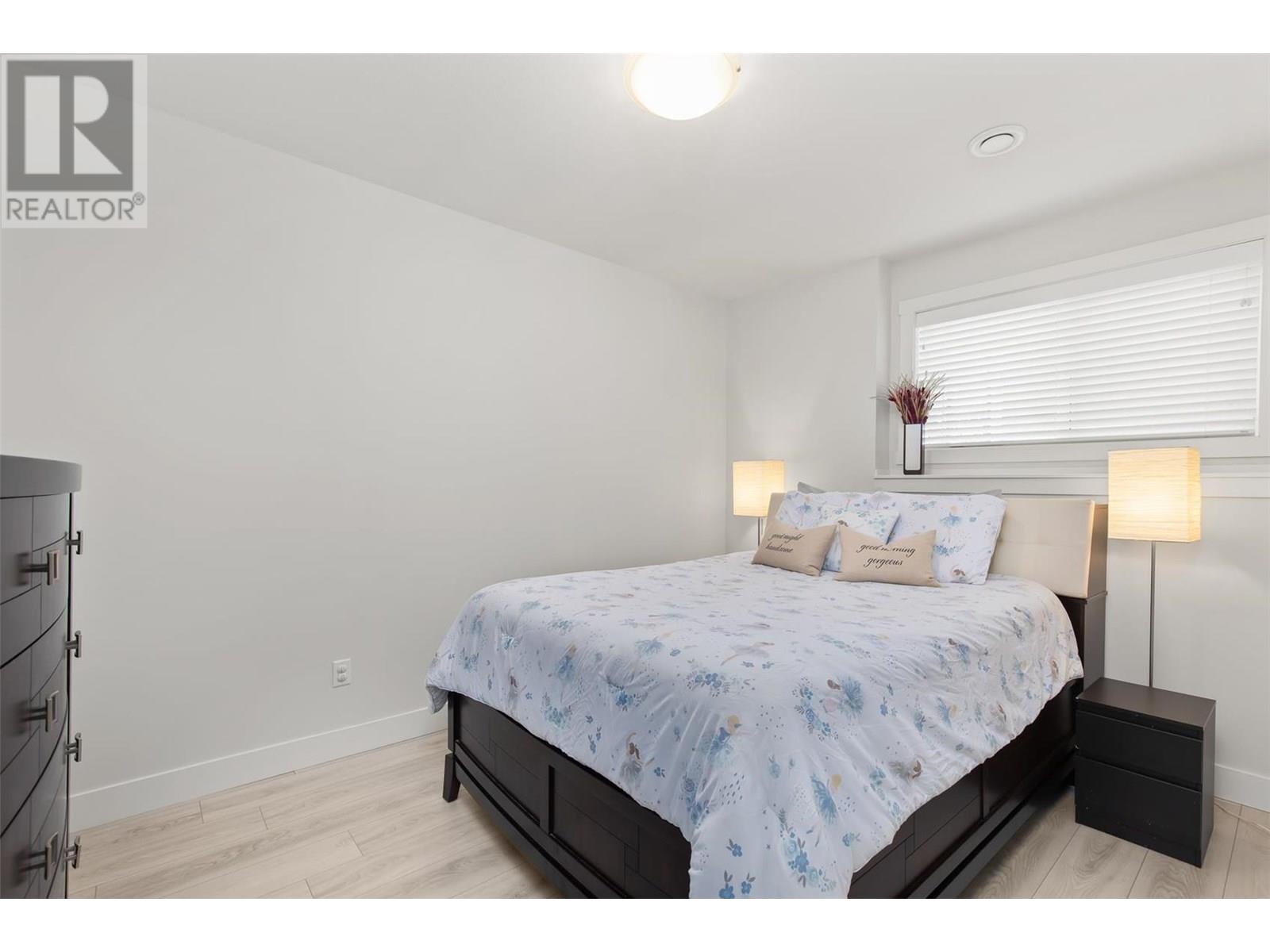  2612 Paramount Drive, West Kelowna