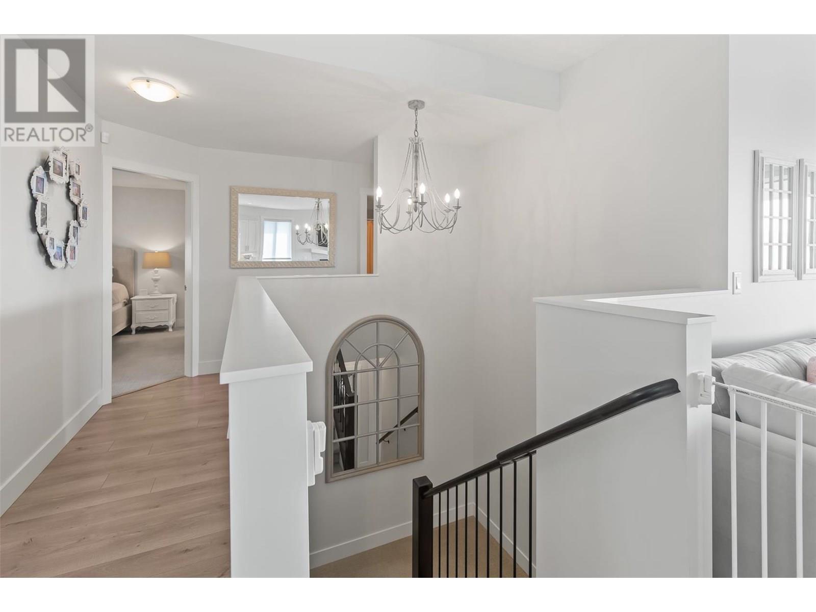  2612 Paramount Drive, West Kelowna