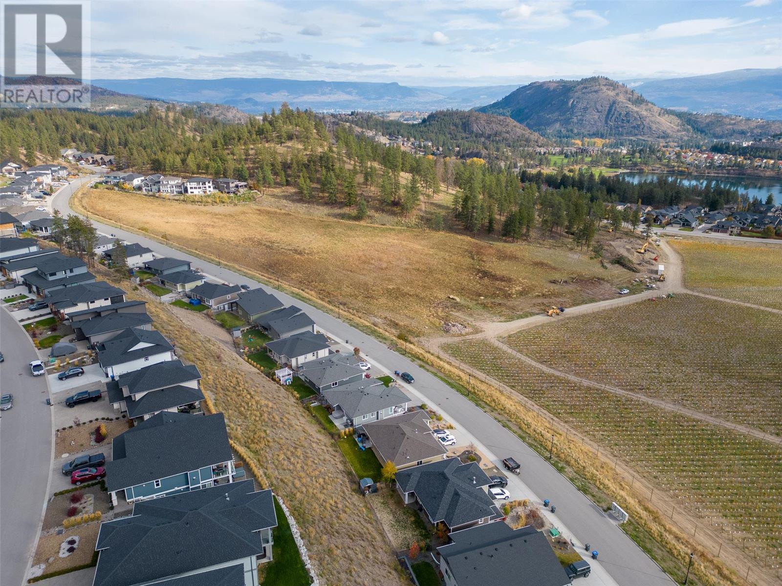  2612 Paramount Drive, West Kelowna