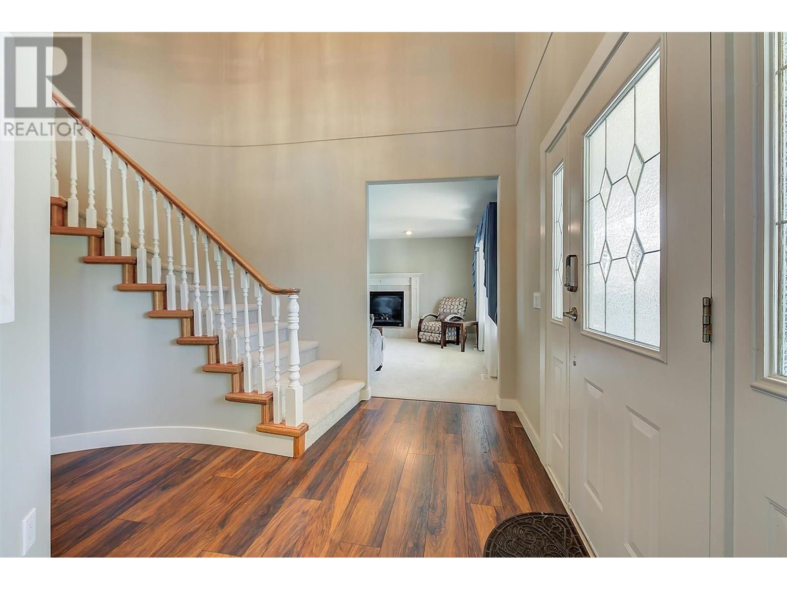  2341 Thacker Drive, West Kelowna