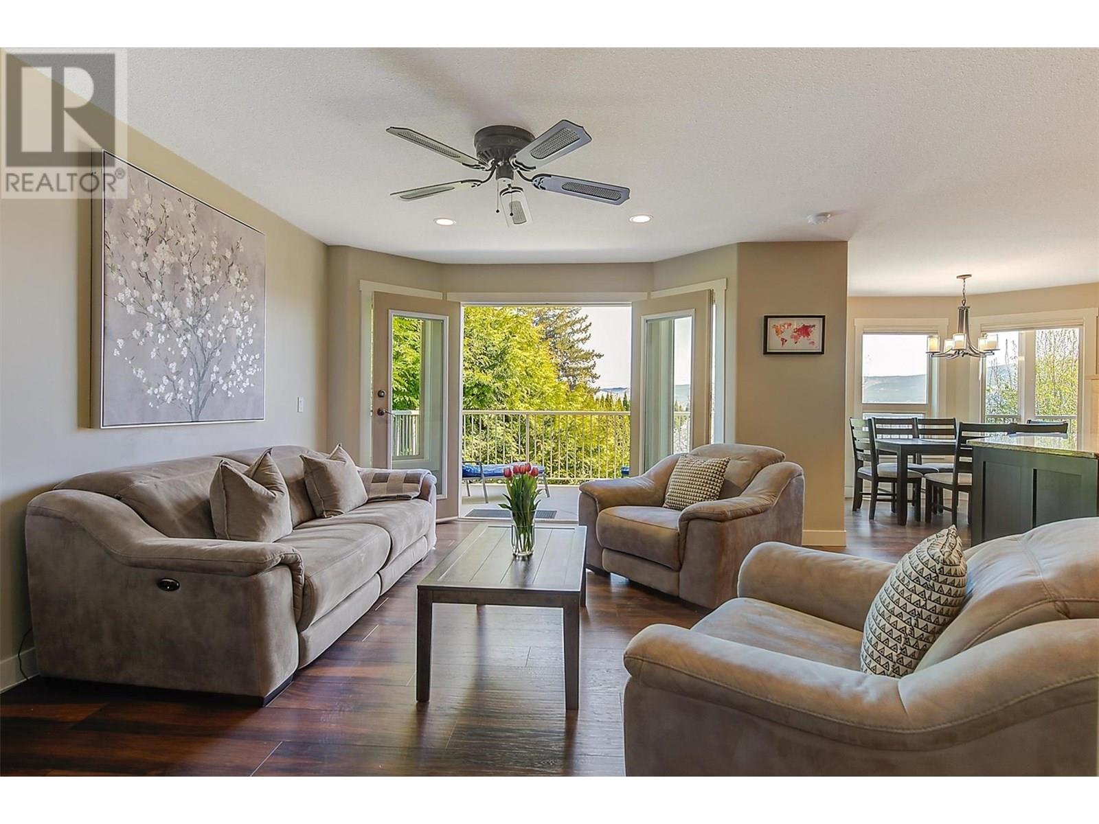  2341 Thacker Drive, West Kelowna