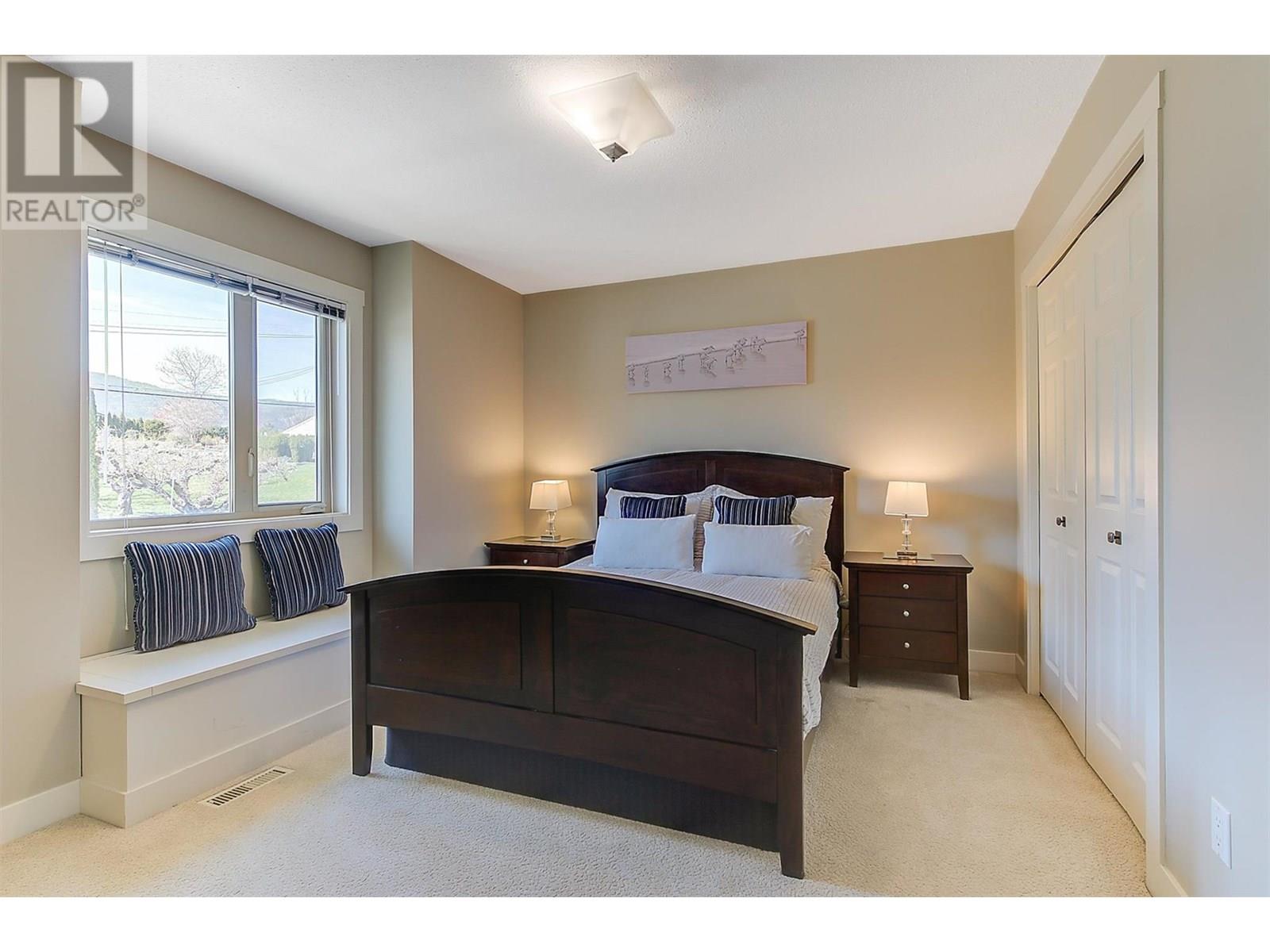  2341 Thacker Drive, West Kelowna