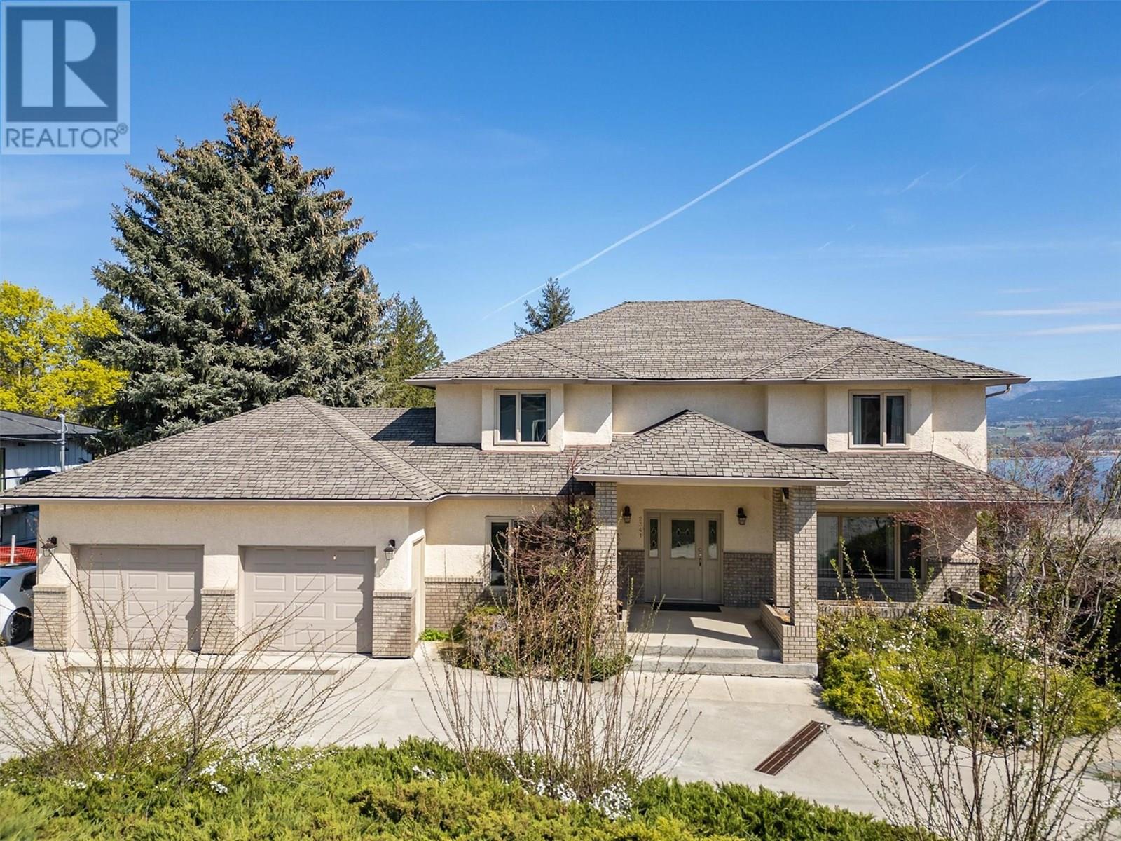  2341 Thacker Drive, West Kelowna