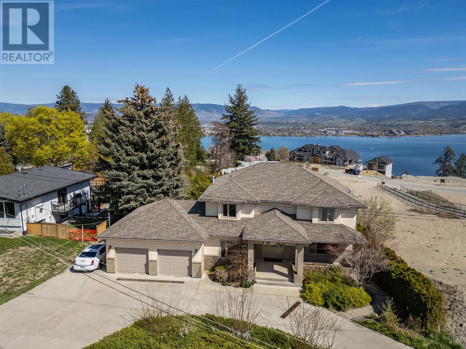  2341 Thacker Drive, West Kelowna