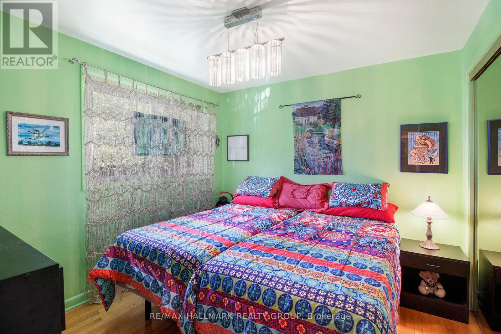 Photo 14 of 1036 Gill Avenue, Ottawa ON
