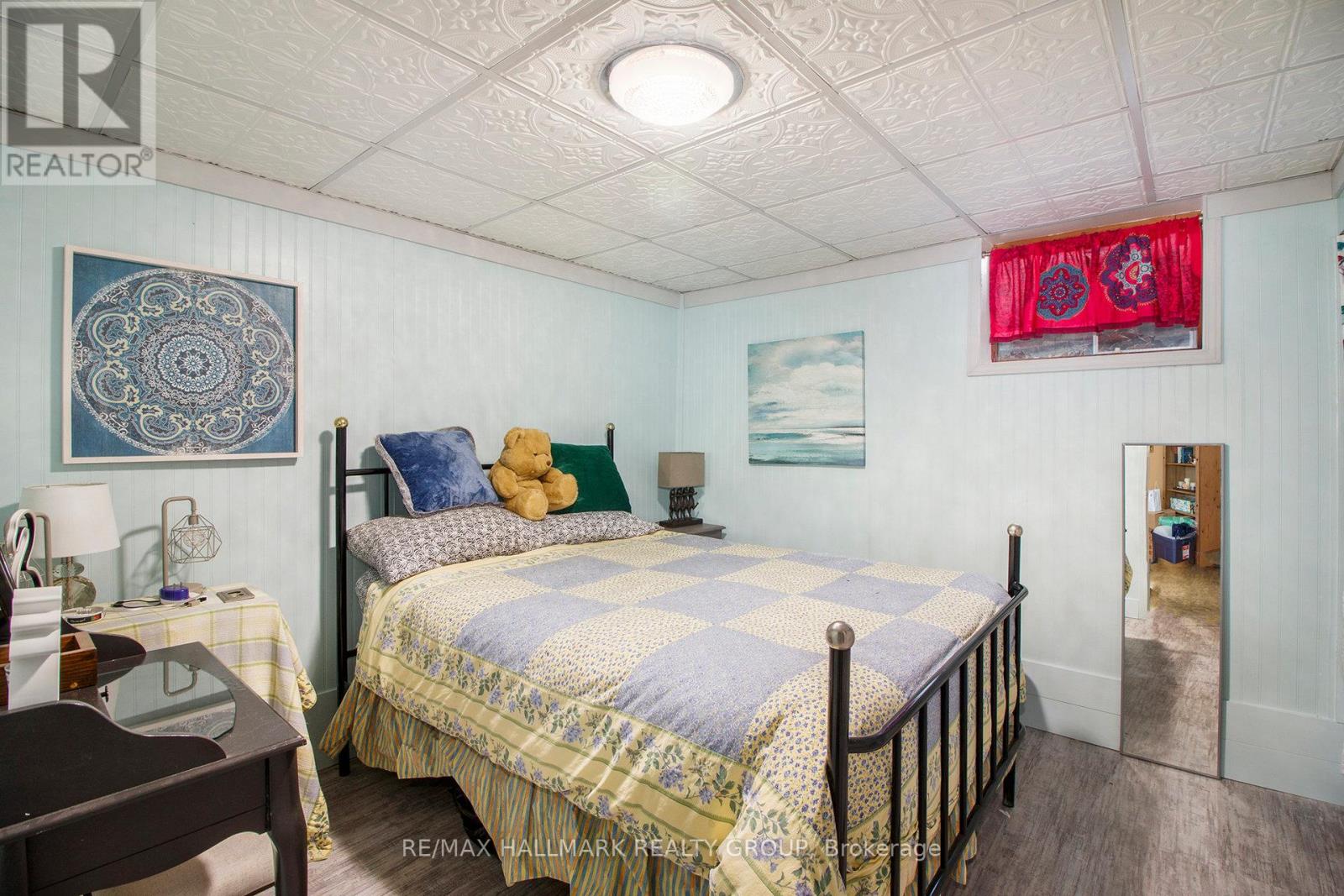 Photo 20 of 1036 Gill Avenue, Ottawa ON