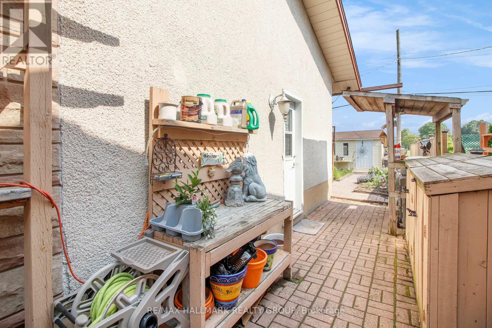 Photo 27 of 1036 Gill Avenue, Ottawa ON