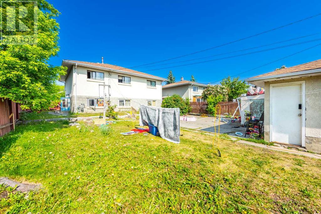 Single Family House Bi-level for Sale in   Street SE Forest Lawn Calgary 