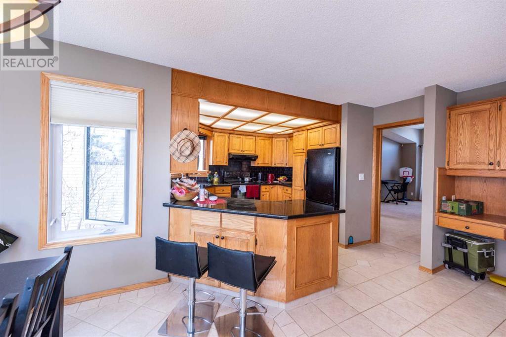 Single Family House for Sale in  Hawktree Circle NW Hawkwood Calgary 
