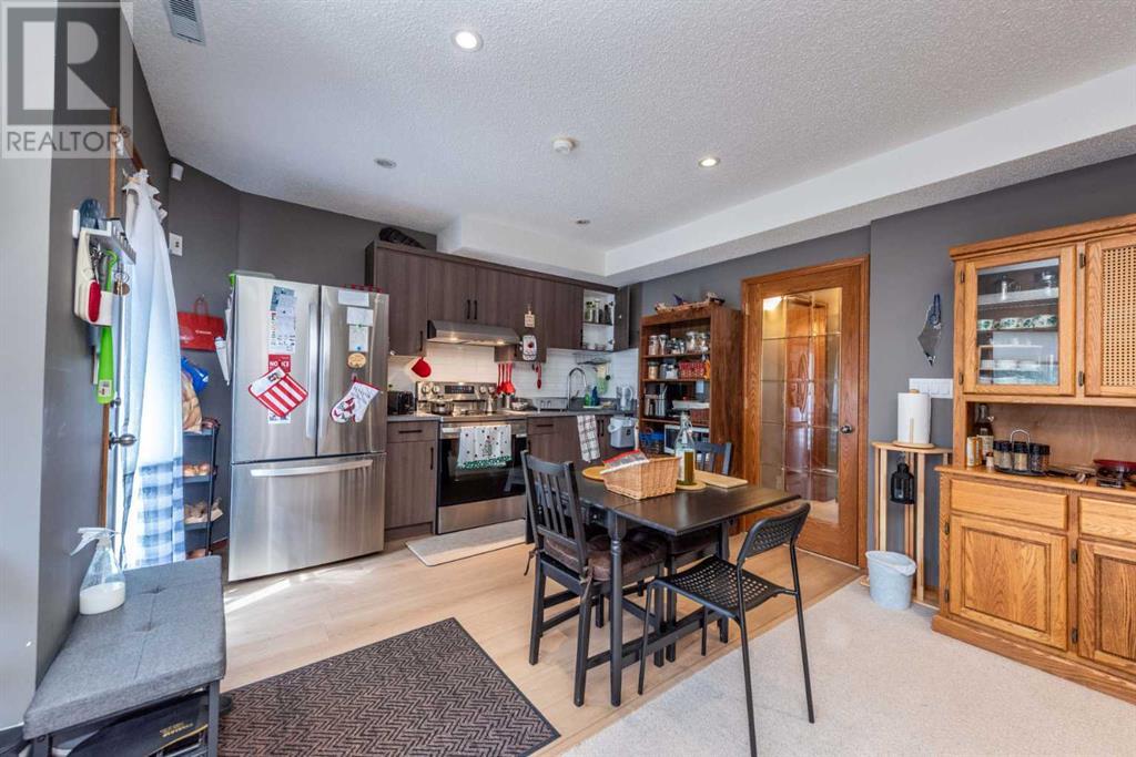 Single Family House for Sale in  Hawktree Circle NW Hawkwood Calgary 