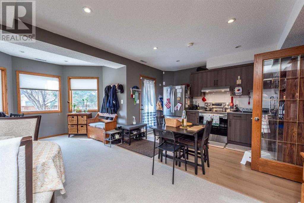 Single Family House for Sale in  Hawktree Circle NW Hawkwood Calgary 