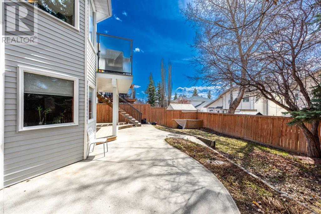 Single Family House for Sale in  Hawktree Circle NW Hawkwood Calgary 