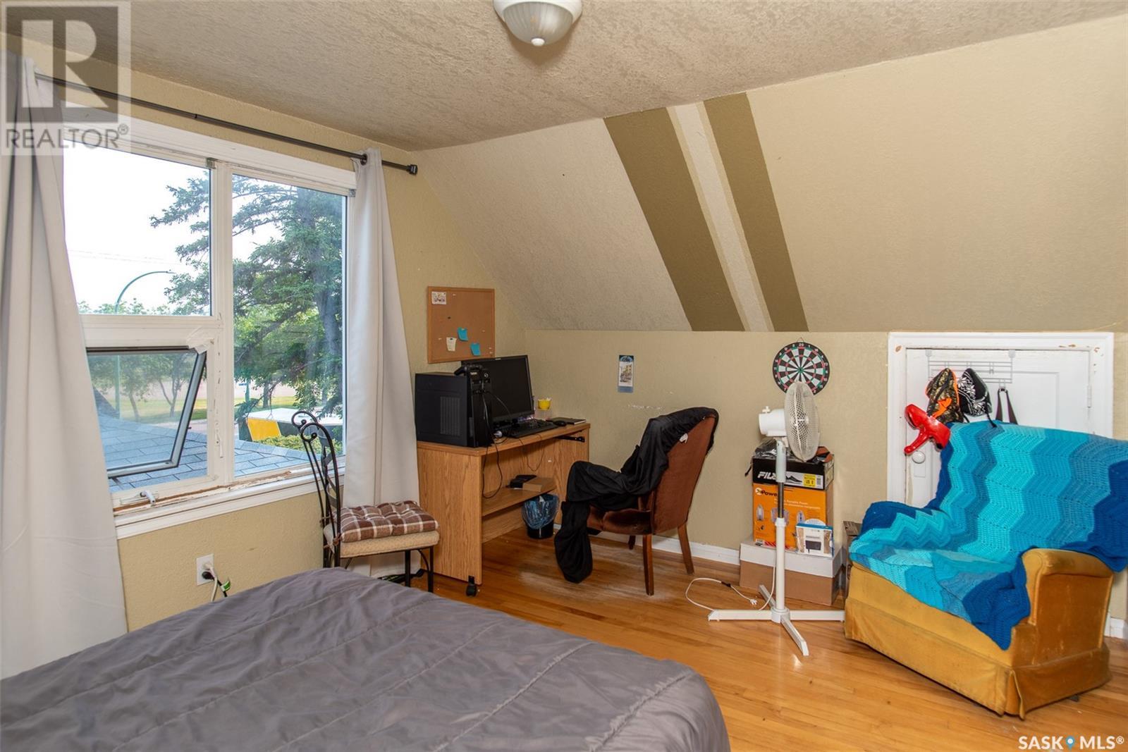 Photo 27 of 2261 Wascana Street, Regina SK