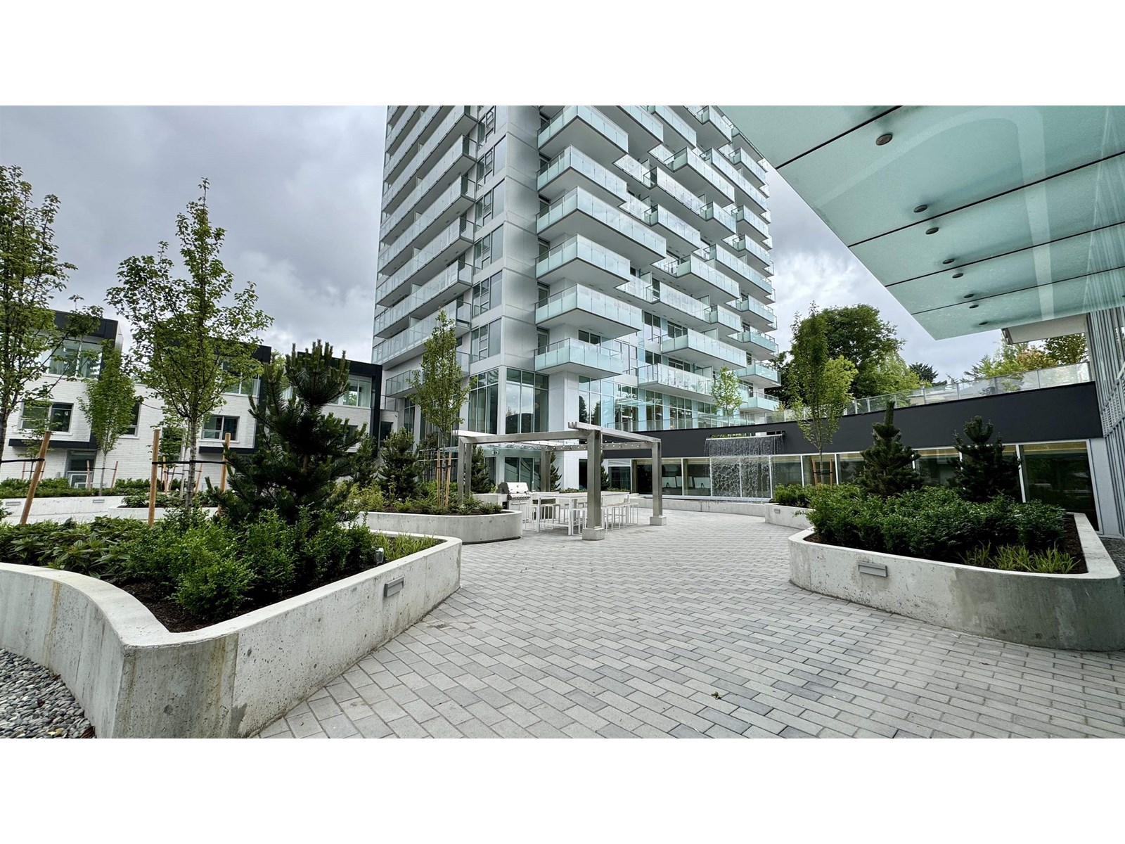 Photo 8 of 708 13768 100 Avenue, Surrey BC