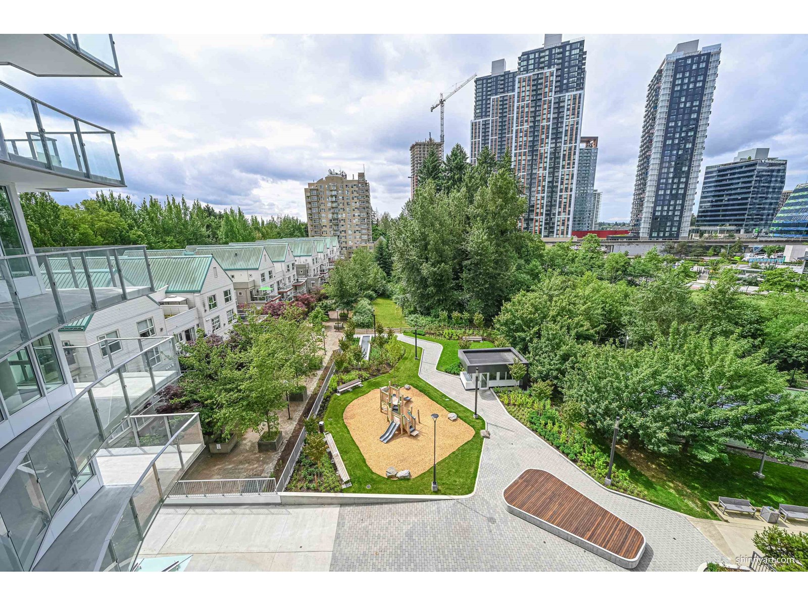 Photo 4 of 708 13768 100 Avenue, Surrey BC