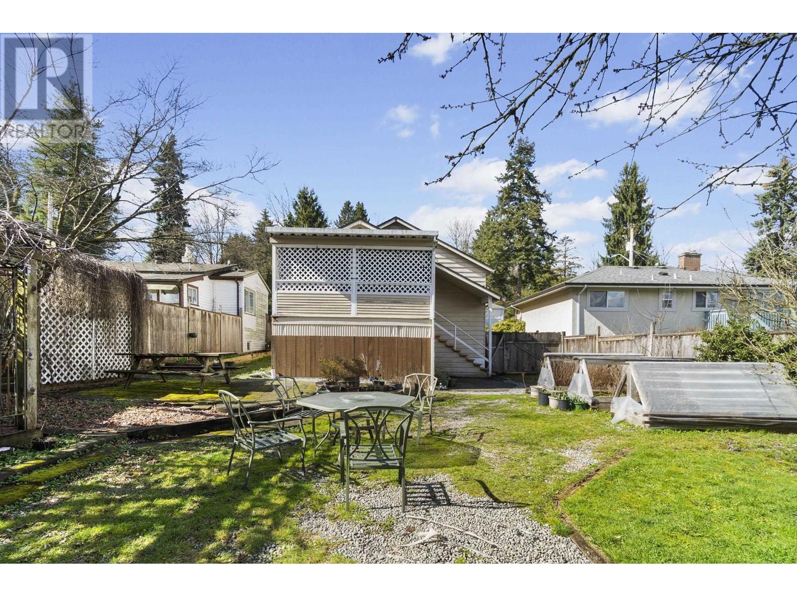 Photo 5 of 570 Colby Street, New Westminster BC