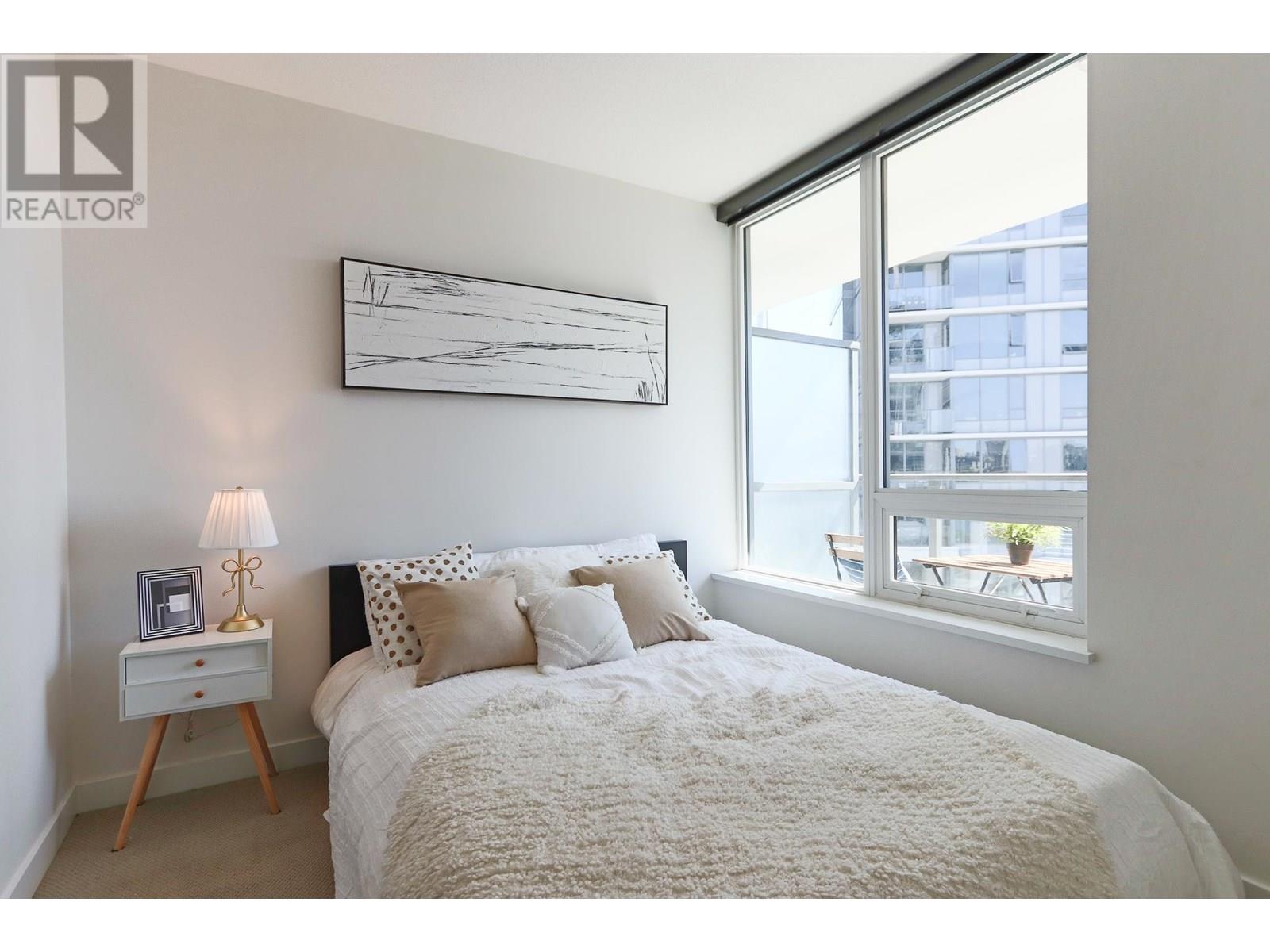 Photo 5 of 1507 68 Smithe Street, Vancouver BC