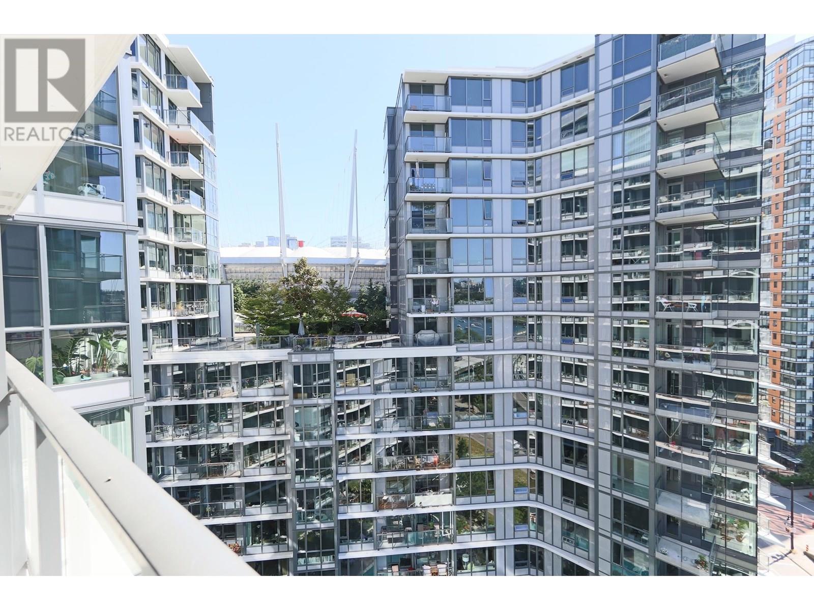 Photo 18 of 1507 68 Smithe Street, Vancouver BC