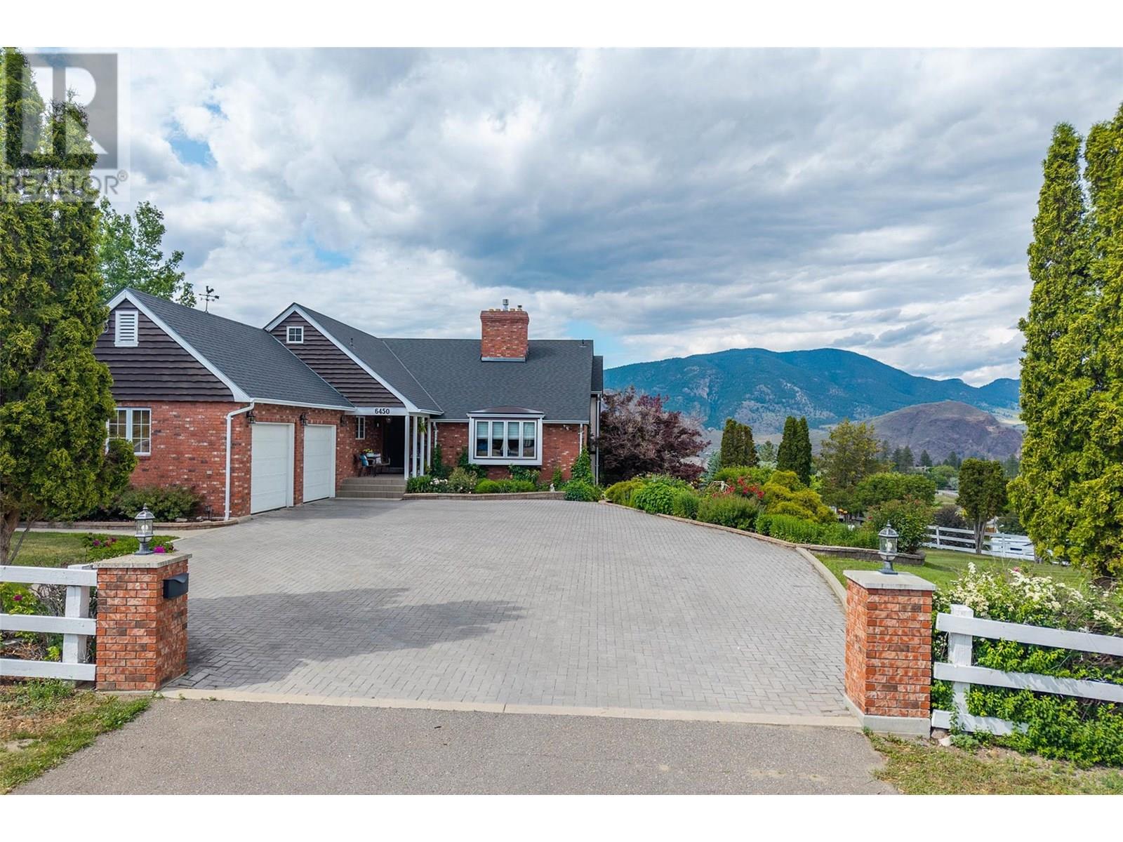 Photo 2 of 6450 Meadowland Crescent S, Kamloops BC
