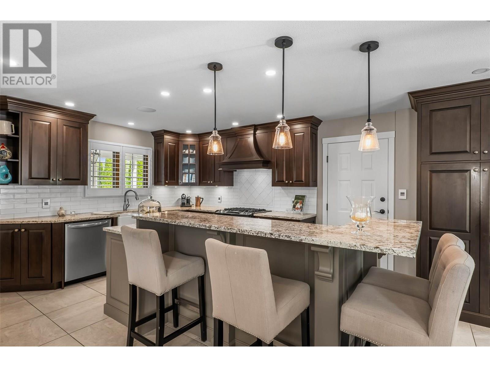 Photo 6 of 6450 Meadowland Crescent S, Kamloops BC