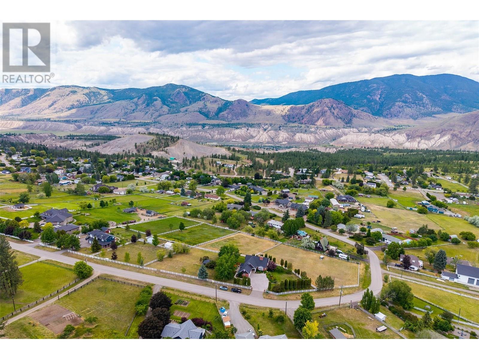 Photo 10 of 6450 Meadowland Crescent S, Kamloops BC