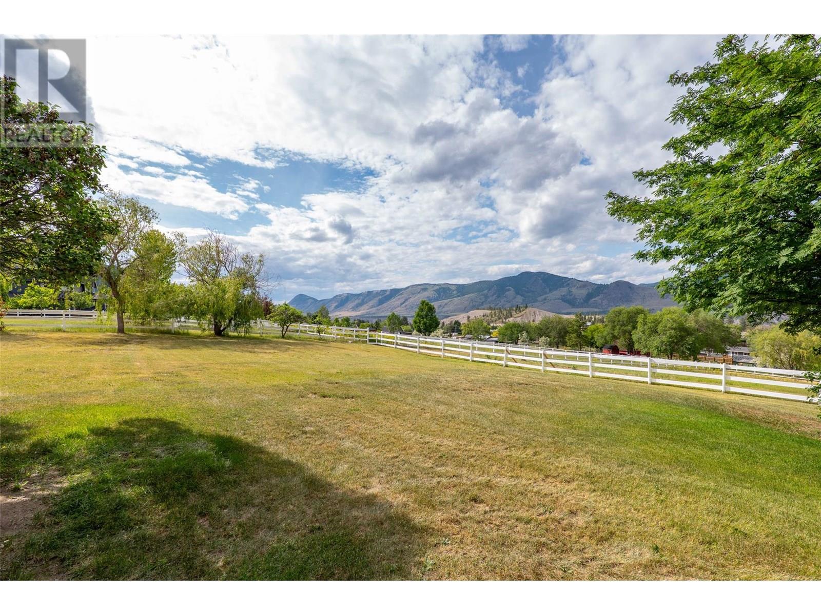 Photo 3 of 6450 Meadowland Crescent S, Kamloops BC