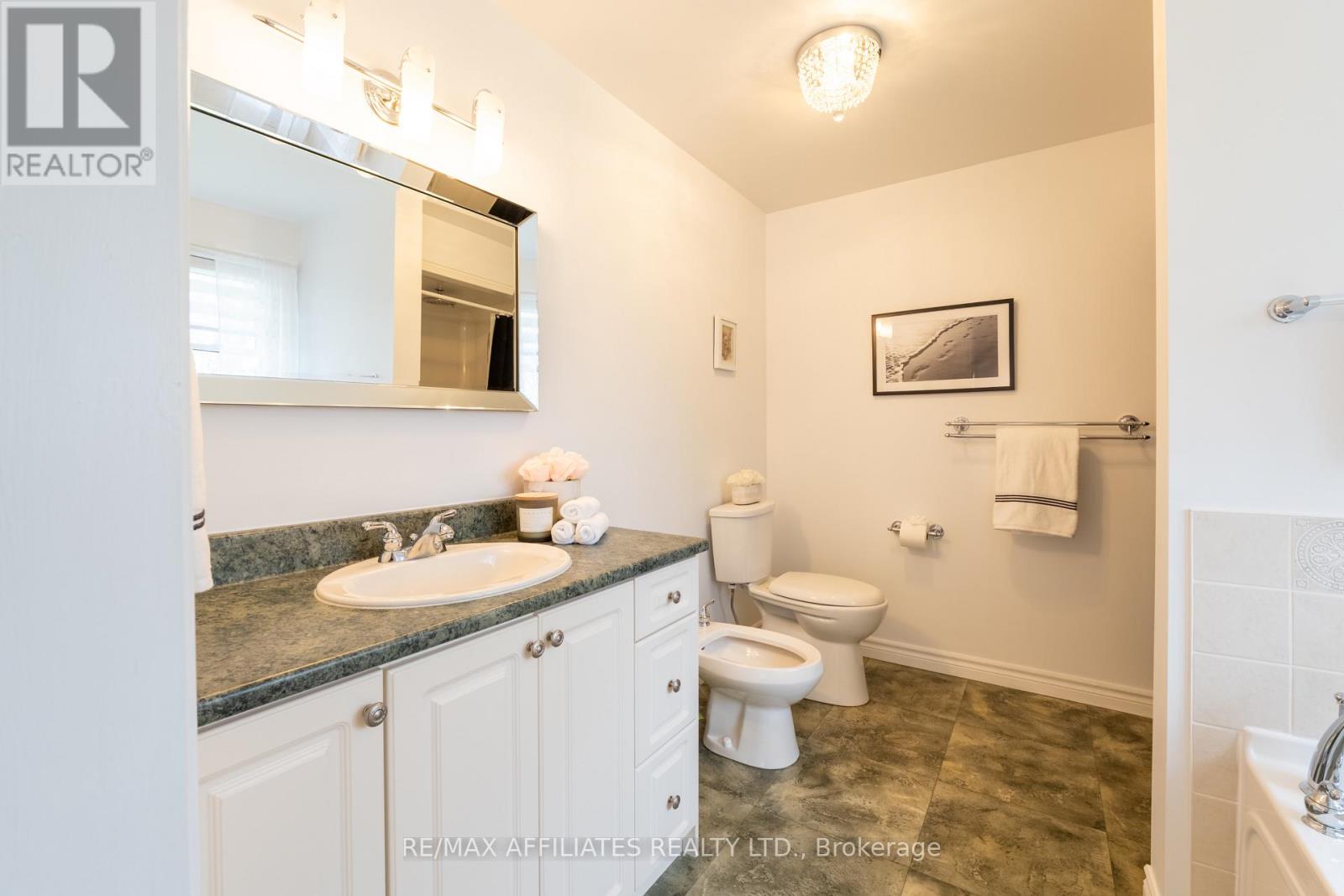 Photo 28 of 2551 Old Red Road, Elizabethtownkitley ON