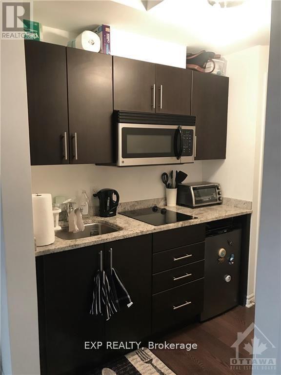 Photo 2 of 311 429 Kent Street, Ottawa ON