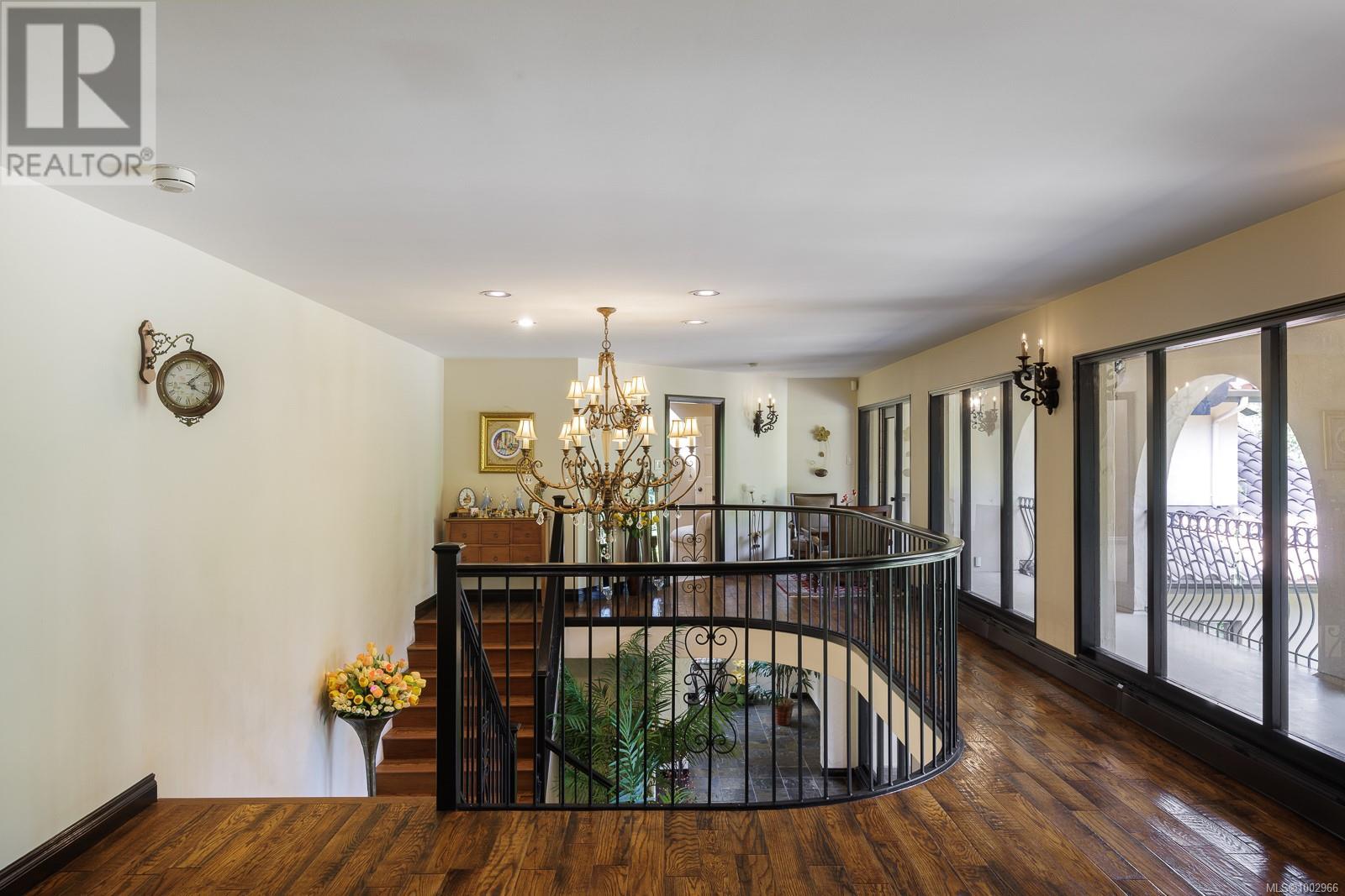  2495 Shannon Place, Saanich