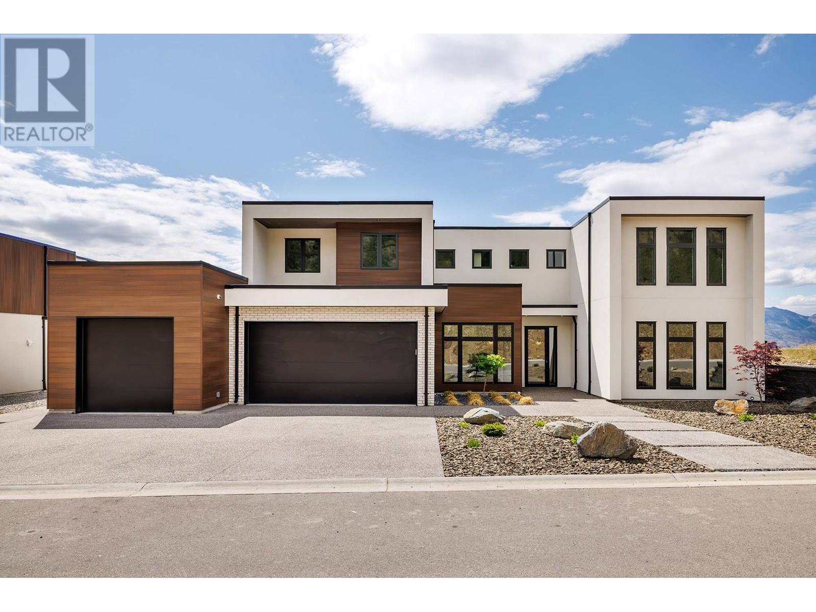  1392 Vineyard Drive, West Kelowna