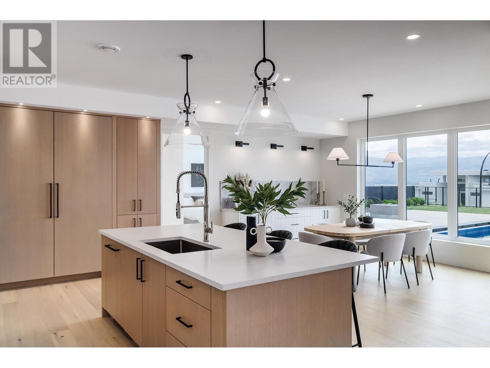 1392 Vineyard Drive, West Kelowna