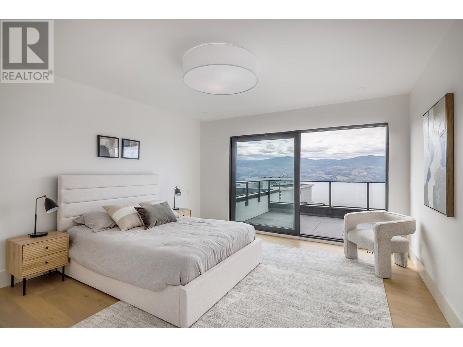 1392 Vineyard Drive, West Kelowna